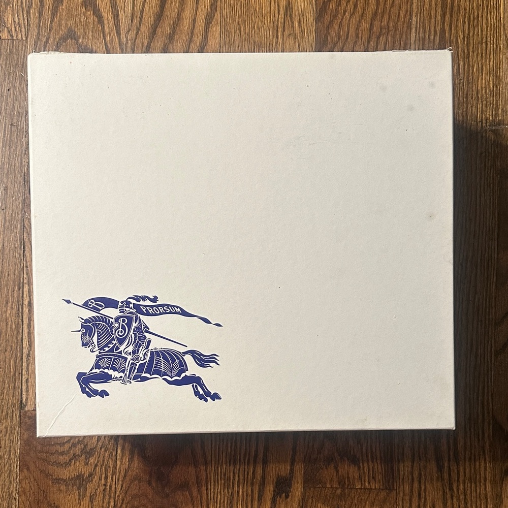 Burberry White Box with Blue Logo